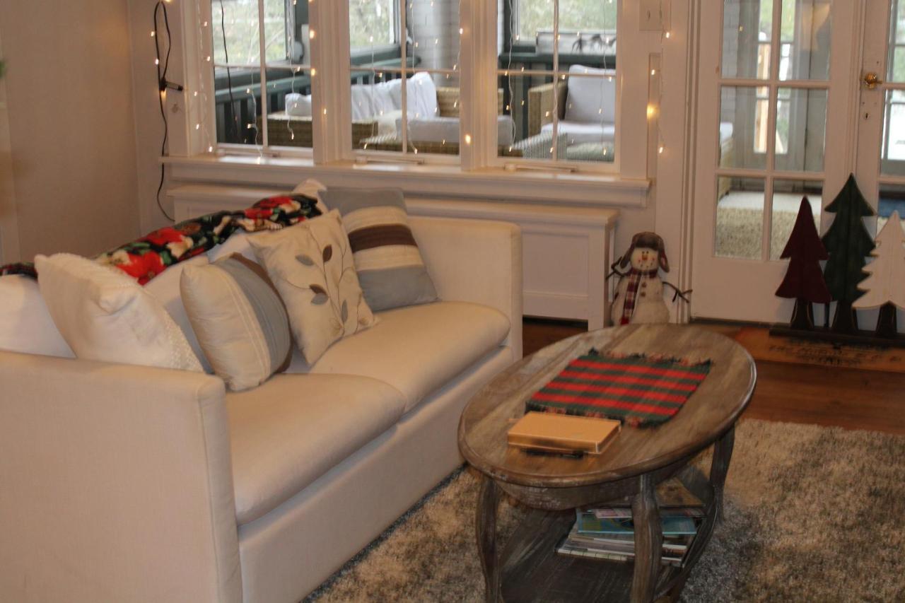 The Hillside B&B. Home W/ Breakfast Service! Wisconsin Dells Exteriör bild