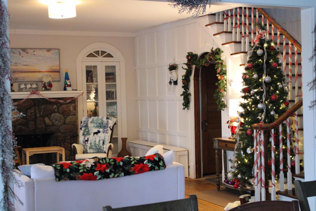 The Hillside B&B. Home W/ Breakfast Service! Wisconsin Dells Exteriör bild