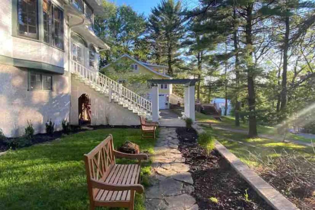 The Hillside B&B. Home W/ Breakfast Service! Wisconsin Dells Exteriör bild