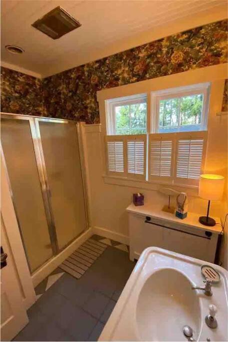 The Hillside B&B. Home W/ Breakfast Service! Wisconsin Dells Exteriör bild