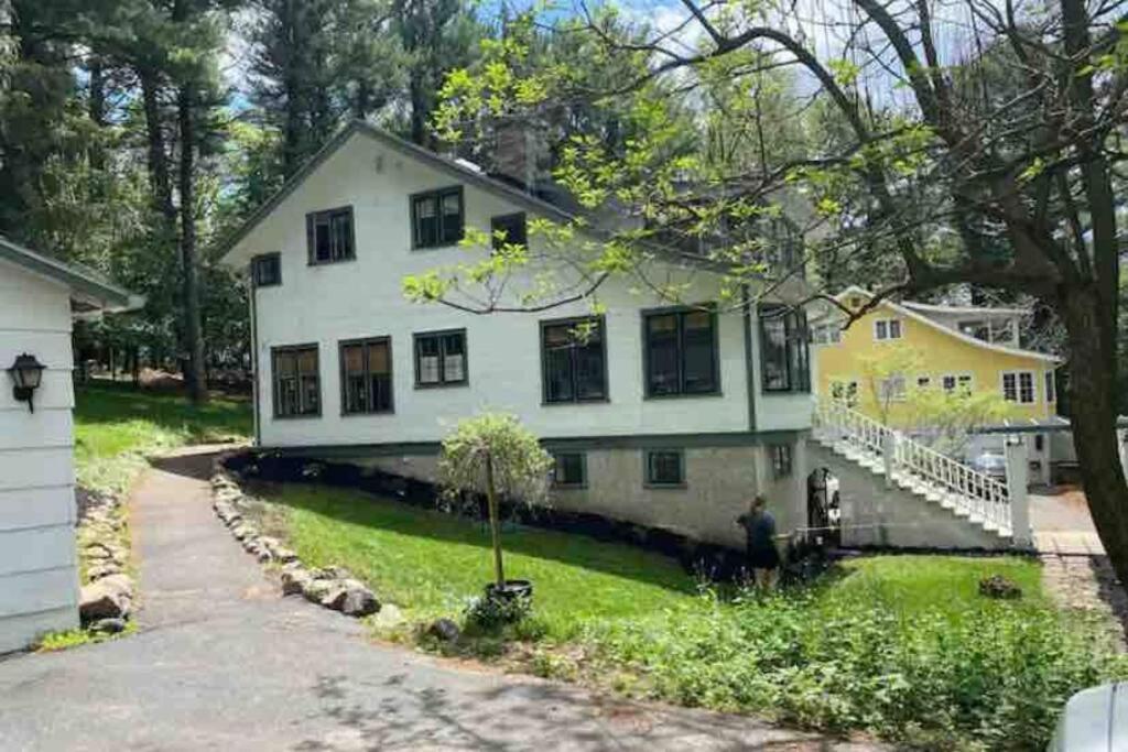 The Hillside B&B. Home W/ Breakfast Service! Wisconsin Dells Exteriör bild