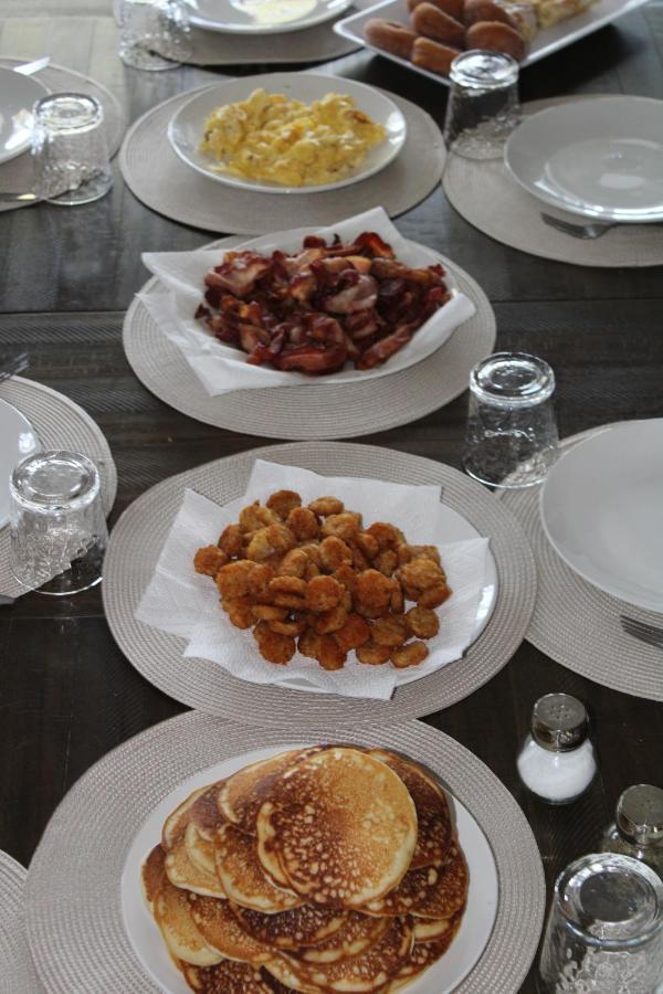 The Hillside B&B. Home W/ Breakfast Service! Wisconsin Dells Exteriör bild