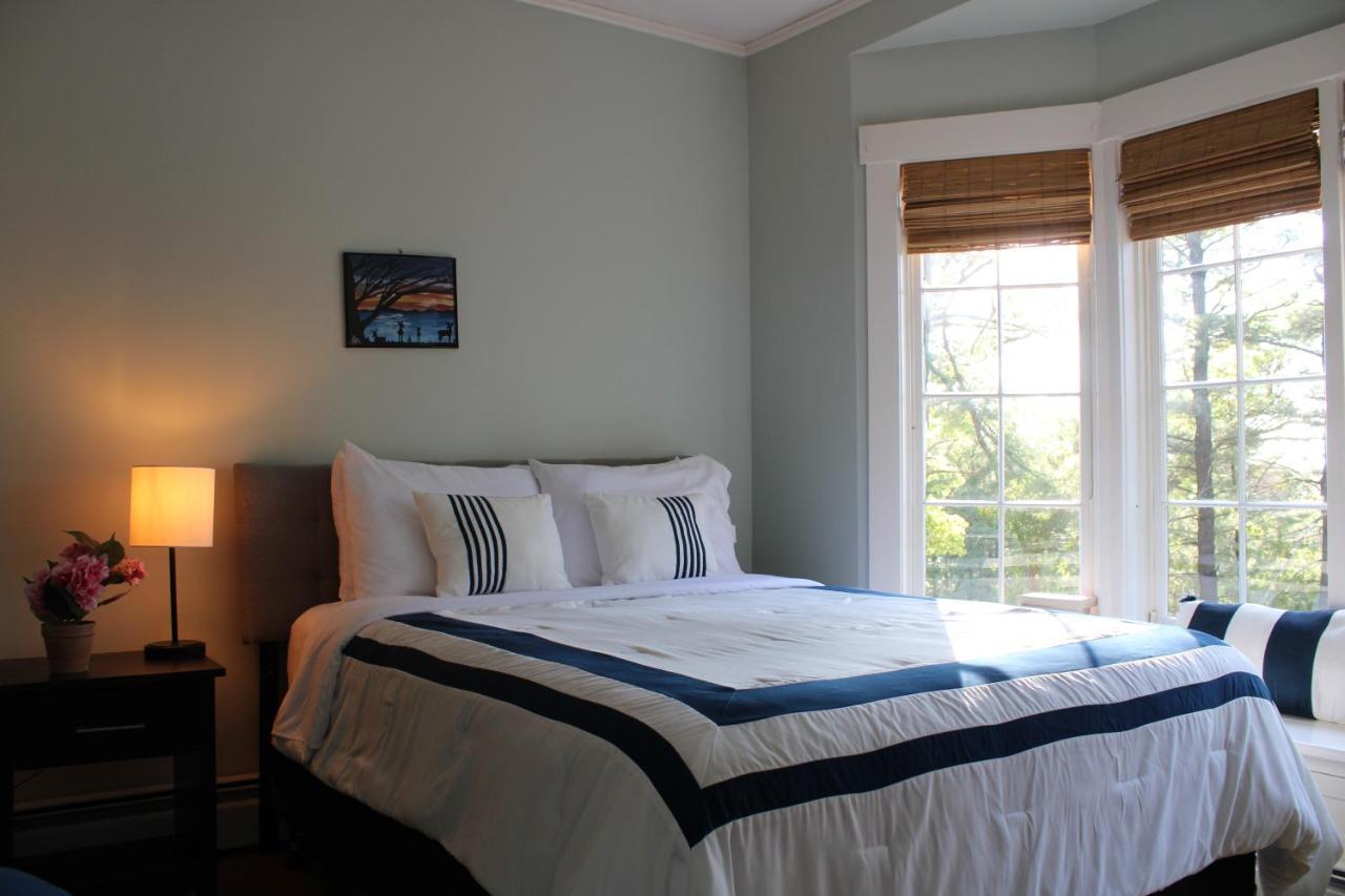 The Hillside B&B. Home W/ Breakfast Service! Wisconsin Dells Exteriör bild